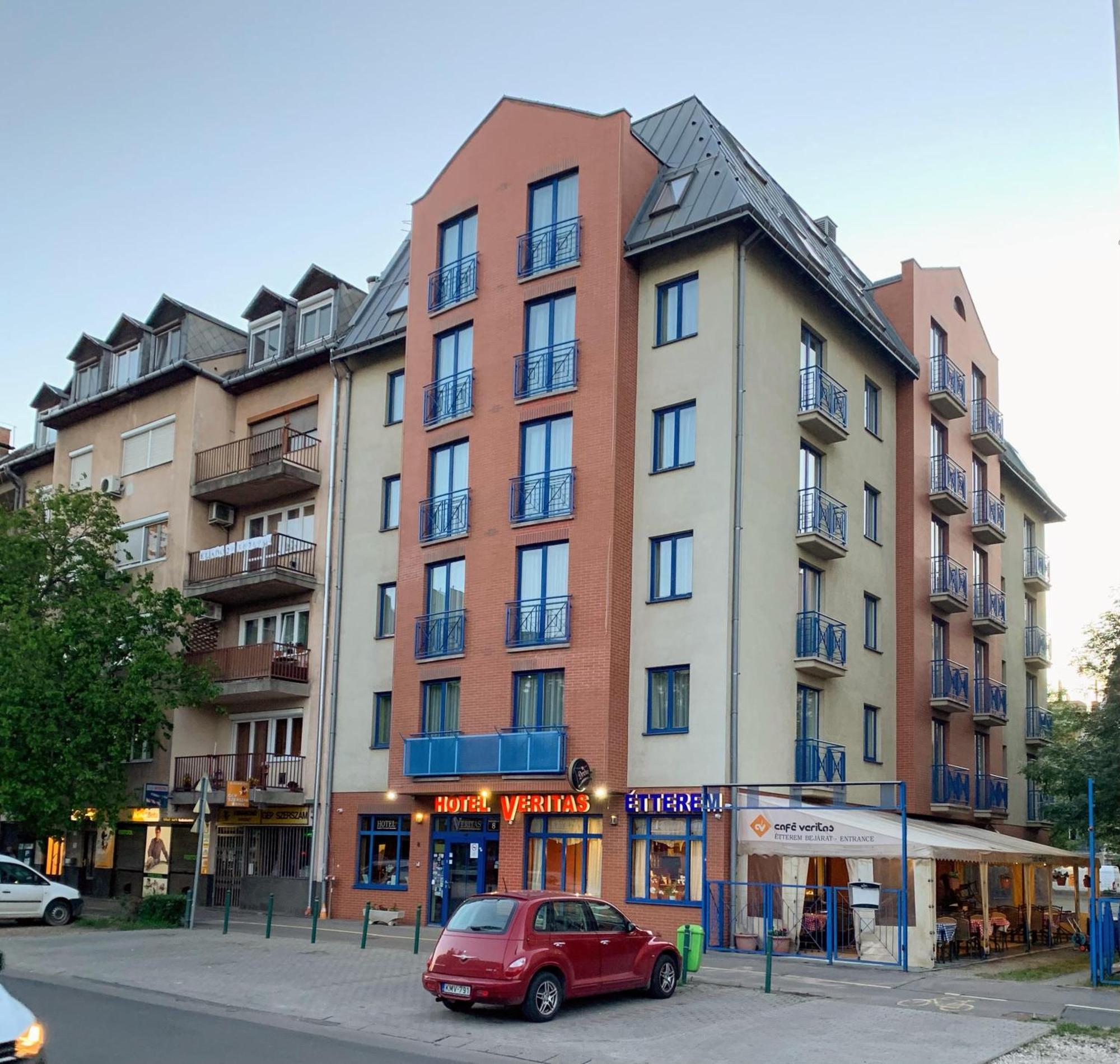 Hotel Veritas Budapest Exterior photo